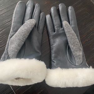 Grey leather with fur trim UGG gloves